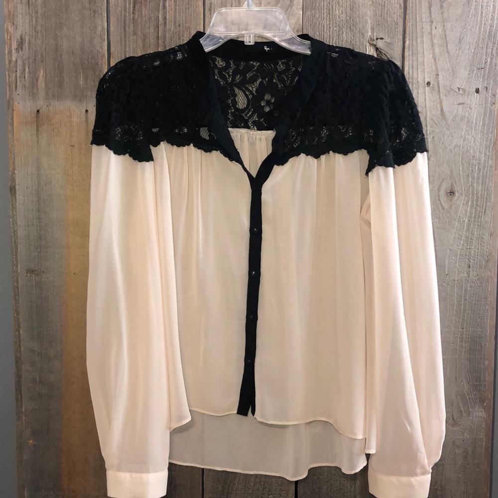 Vintage Boho Ryu Black and Beige Laced Button up blouse